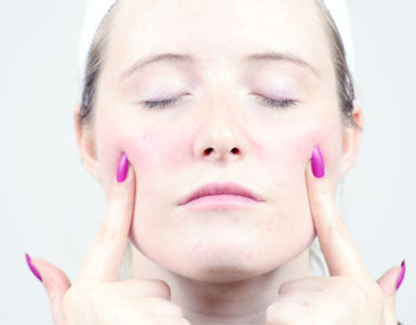 square,-anti-ageing-face-massage-with-reflexology-by-healthista.com